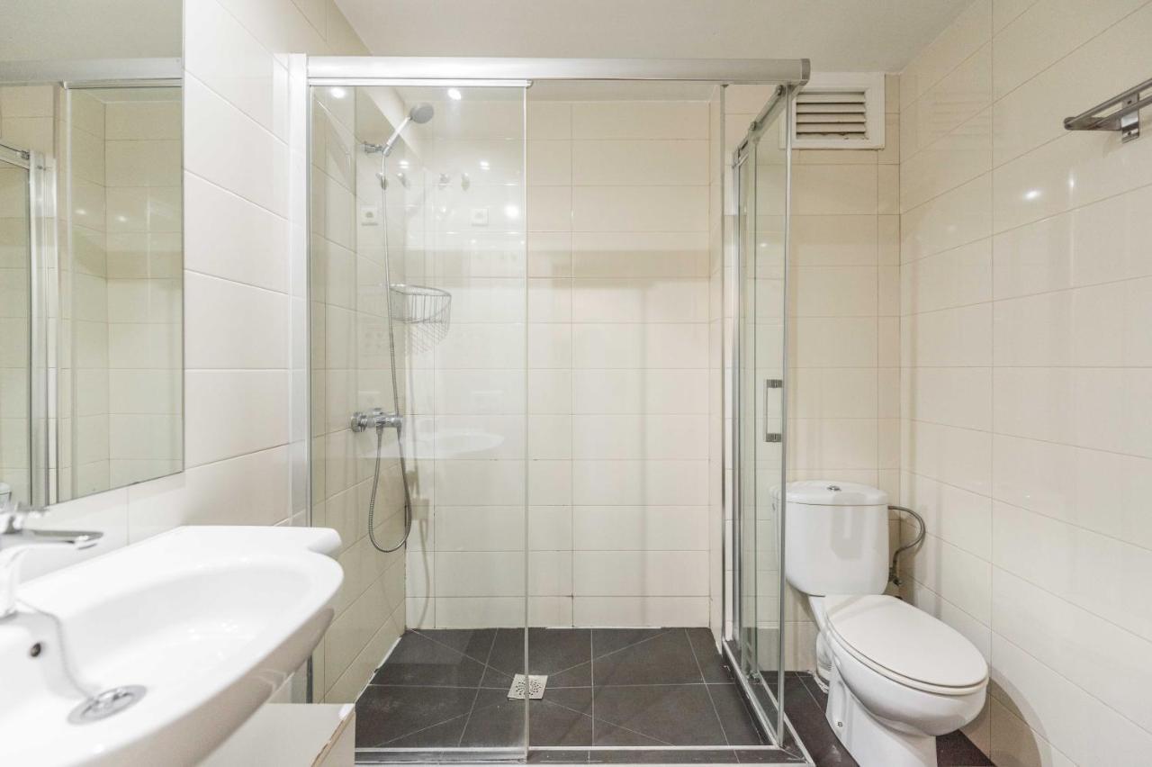 Modern Gem In Heart Of Malaga, Near Sights Rems Apartman Kültér fotó
