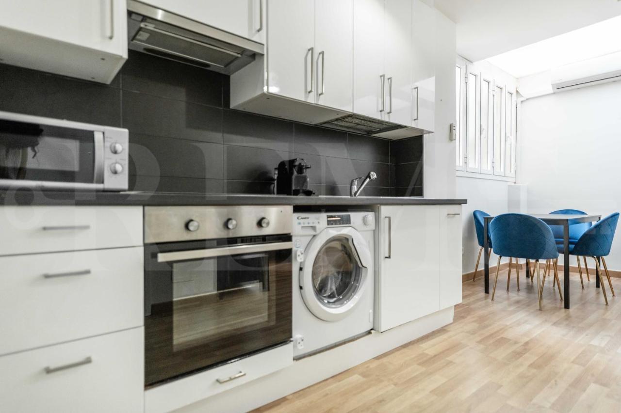 Modern Gem In Heart Of Malaga, Near Sights Rems Apartman Kültér fotó