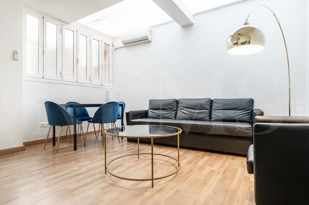Modern Gem In Heart Of Malaga, Near Sights Rems Apartman Kültér fotó