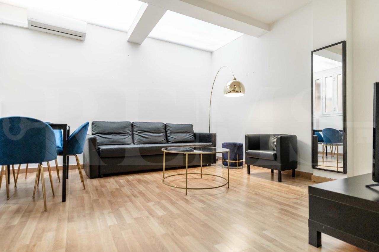 Modern Gem In Heart Of Malaga, Near Sights Rems Apartman Kültér fotó